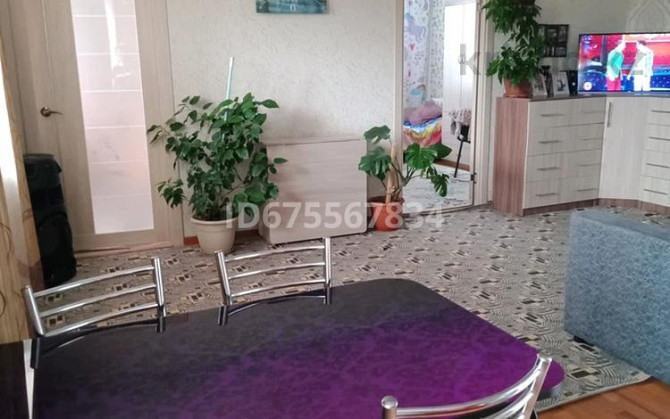 4-комнатная квартира, 65 м², 1/5 этаж, Комарова  - photo 2
