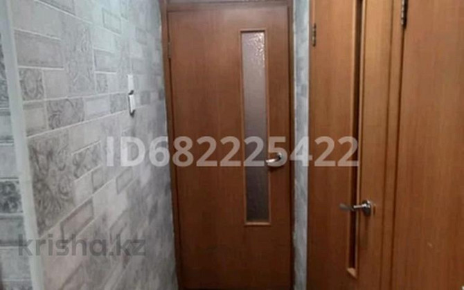 4-комнатная квартира, 61 м², 5/5 этаж, 7 мкр 30 Temirtau - photo 8