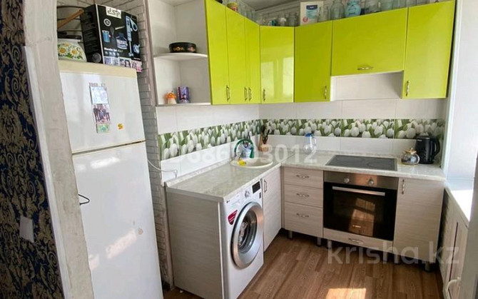 4-комнатная квартира, 61.3 м², 5/5 этаж, 3 10 - Базар, бассейн, акимат, кольцо Абай - изображение 3