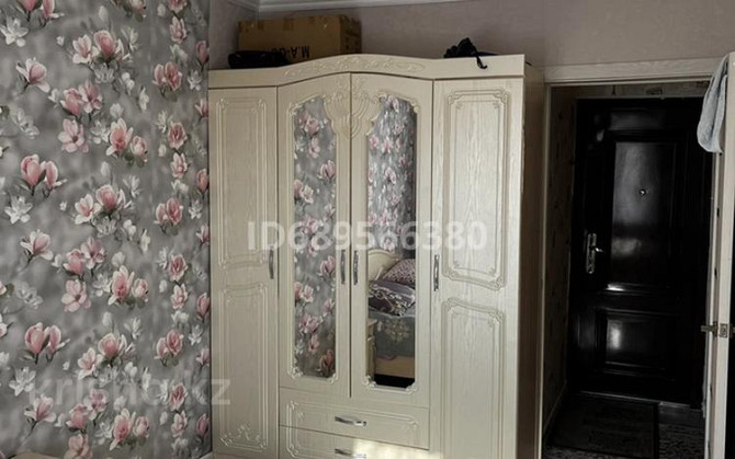 4-комнатная квартира, 75 м², 2/4 этаж, 2 мкр  - изображение 1