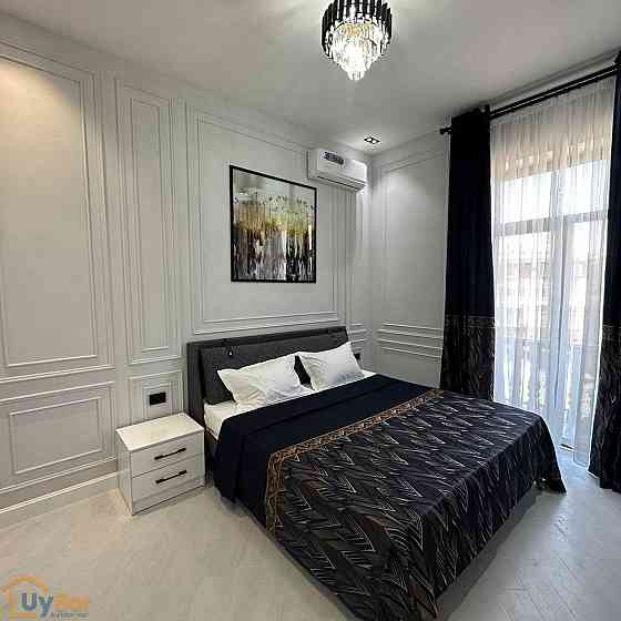 6+ комнатная квартира, 2 этаж, 340 м² Ташкент