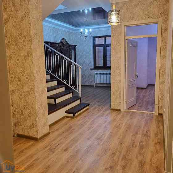 4-комнатная квартира, 1 этаж, 184 м² Tashkent