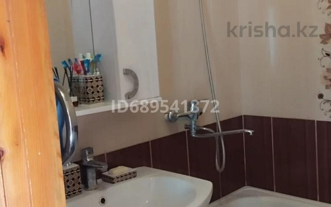 4-комнатная квартира, 81 м², 3/6 этаж, Асылбекова 95 Жезказган - изображение 2