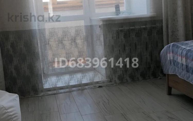 4-комнатная квартира, 80.1 м², 3/5 этаж, 5 микрорайон 8 Риддер - изображение 4
