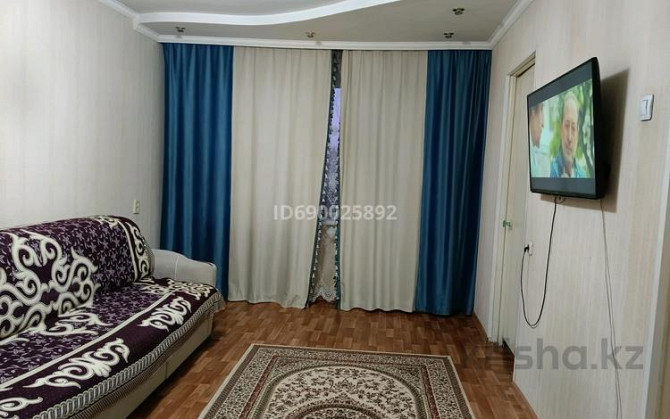 4-комнатная квартира, 62 м², 5/5 этаж, 40 лет победы 50/1 - 26 квартал Шахтинск - изображение 2