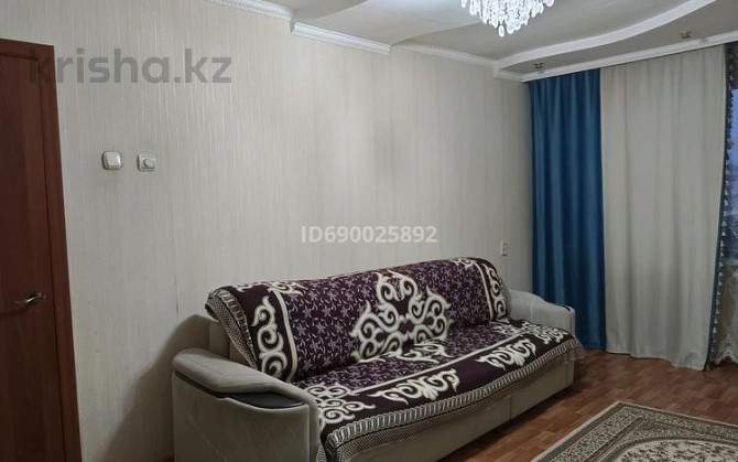 4-комнатная квартира, 62 м², 5/5 этаж, 40 лет победы 50/1 - 26 квартал Шахтинск - изображение 1
