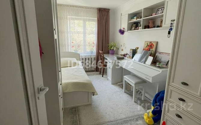 4-комнатная квартира, 86 м², 3/5 этаж, Маметовой 18А Каргалы (п. Фабричный) - изображение 3