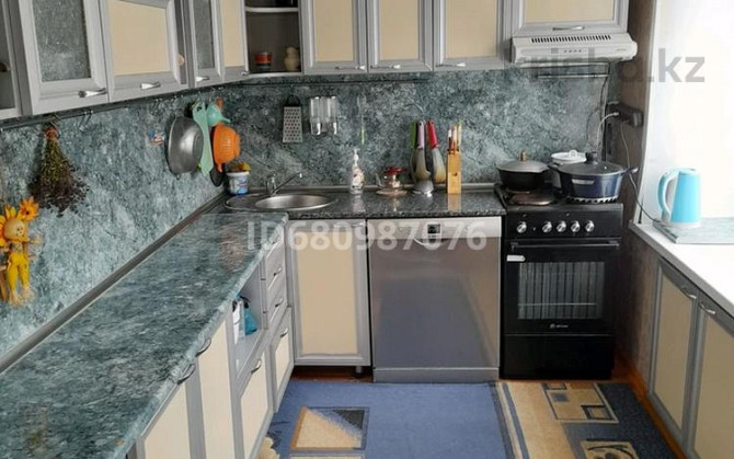 4-комнатная квартира, 70 м², 2/5 этаж, Гэсовская 12 Риддер - изображение 8