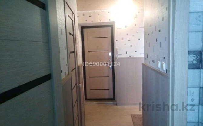 4-комнатная квартира, 67.6 м², 9/9 этаж, 6 микрайон 10 Темиртау - изображение 4