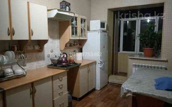 4-комнатная квартира, 78 м², 5/5 этаж, Абылай хан 