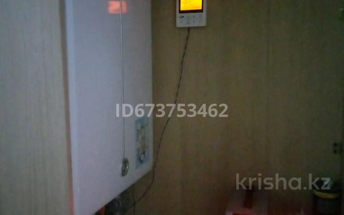 4-комнатная квартира, 78 м², 5/5 этаж, Абылай хан  - photo 3