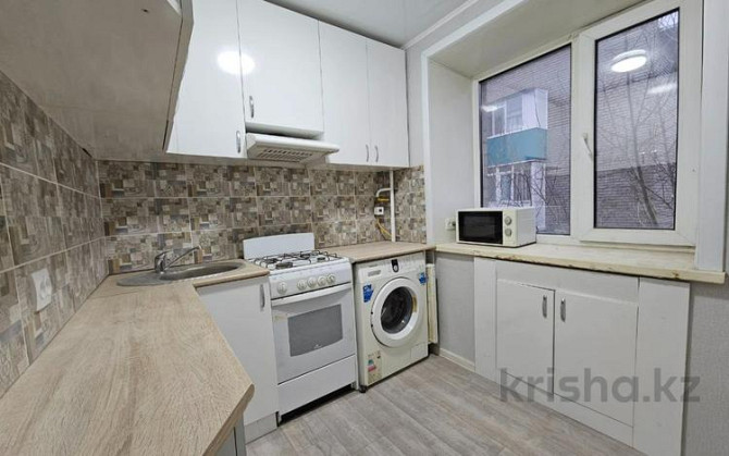 4-комнатная квартира, 60 м², 4/5 этаж, Ворошилова 64 Костанай - изображение 1