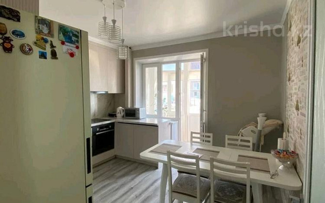 4-комнатная квартира, 97.2 м², 1/5 этаж, Сарыарка 25/2 Кокшетау - изображение 2