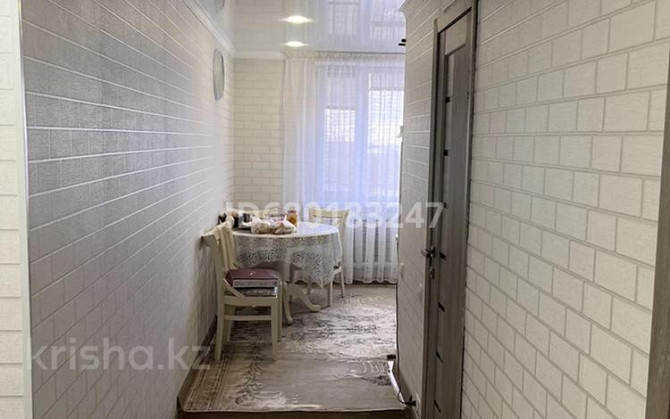 4-комнатная квартира, 84 м², 4/4 этаж, Автобазовский 13 Ekibastuz - photo 3