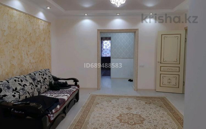 4-комнатная квартира, 92 м², 4/5 этаж, мкр Сары Арка, Сатпаев 34 - Мешит, площадь, дом быта Атырау - изображение 1