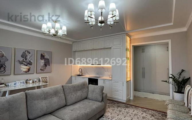 3-комнатная квартира, 90 м², 5/7 этаж, мкр №1, 1-й микрорайон 78 Алматы - изображение 1