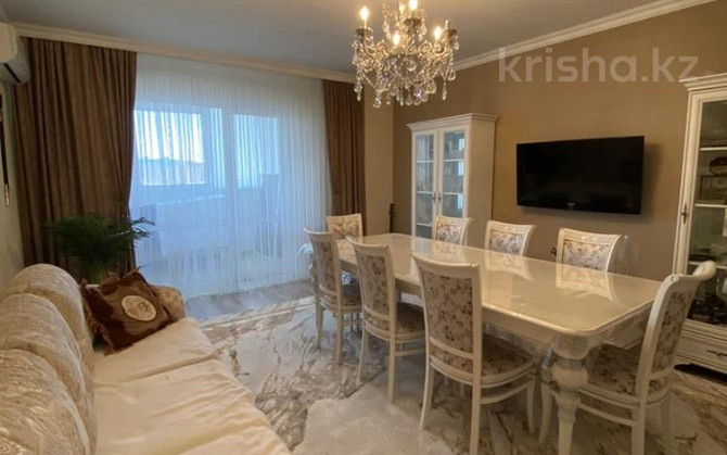 4-комнатная квартира, 137 м², 5/18 этаж, мкр Юго-Восток, проспект Шахтёров 60 Караганда - изображение 2