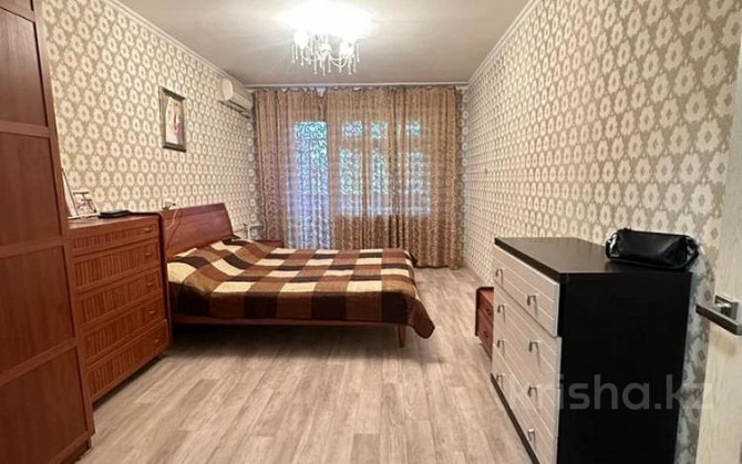 4-комнатная квартира, 85 м², 3/9 этаж, назарбаева 174 Павлодар - изображение 7