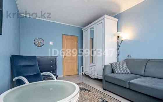 4-комнатная квартира, 75 м², 3/5 этаж, Розыбакиева 230 Алматы