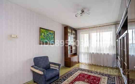 4-комнатная квартира, 75 м², 3/5 этаж, Розыбакиева 230 Алматы