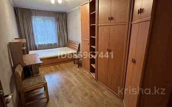 3-комнатная квартира, 59 м², 4/5 этаж, мкр Тастак-1 8 Алматы