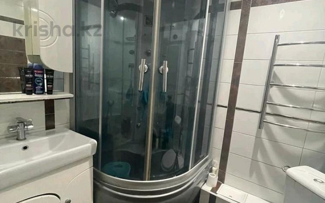 3-комнатная квартира, 57 м², 2/4 этаж, мкр №12 16 - Абая-Янтарная Алматы - изображение 2