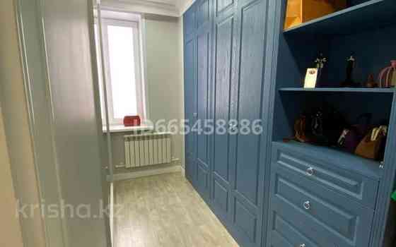 4-комнатная квартира, 196 м², 5/12 этаж, Мкр. Степной-2 2/4 Караганда