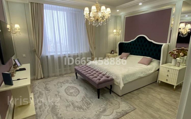 4-комнатная квартира, 196 м², 5/12 этаж, Мкр. Степной-2 2/4 Караганда - изображение 1