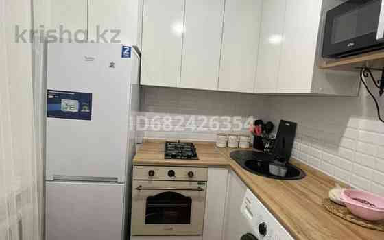 3-комнатная квартира, 60 м², 1/5 этаж, мкр Орбита-2 35 - Биржана Навои Алматы