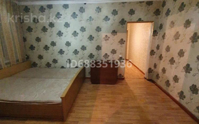 3-комнатная квартира, 54 м², 1/2 этаж, мкр Жулдыз-2, Кассина 167 - Рудаки Алматы - изображение 1