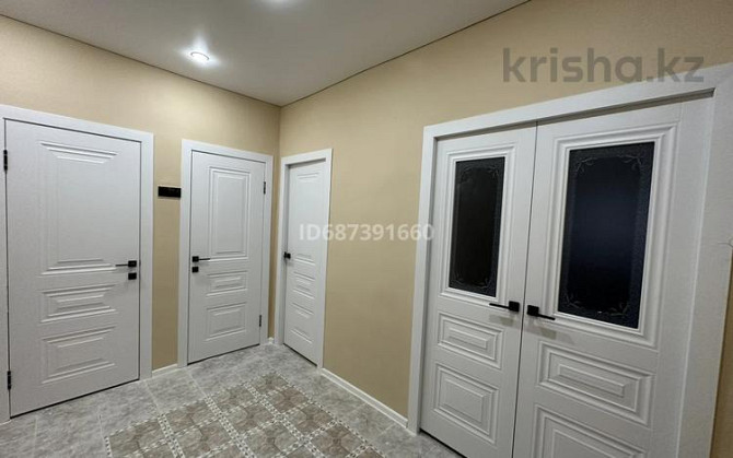 4-комнатная квартира, 68 м², 3/5 этаж, Еркинова 27 А Атырау - изображение 1
