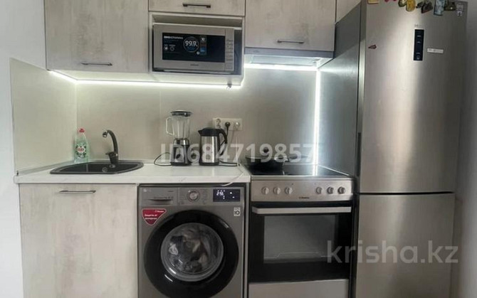 2-комнатная квартира, 53.2 м², мкр Аксай-1А 10 - Толе би Момышулы Almaty - photo 1