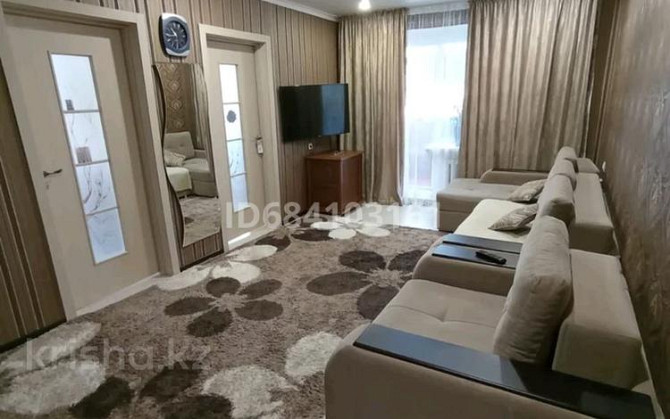 4-комнатная квартира, 75 м², 2/3 этаж, Молдагулова 65 Экибастуз - изображение 2