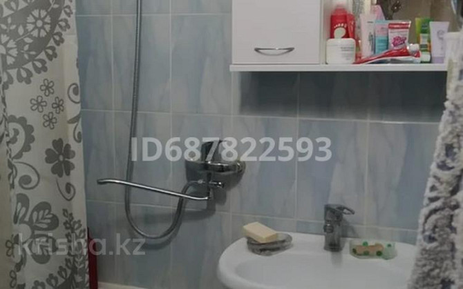 4-комнатная квартира, 72 м², 2/5 этаж, Сурикова 3 а Шымкент - изображение 7