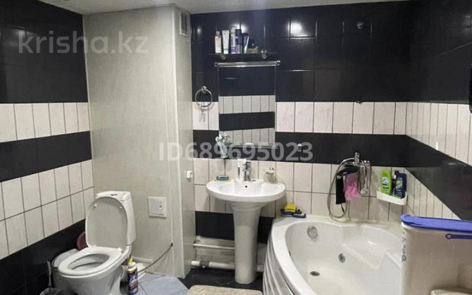 4-комнатная квартира, 85 м², 3/6 этаж, Утепова 34 Усть-Каменогорск - изображение 6