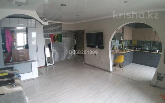4-комнатная квартира, 90 м², 4/9 этаж, улица Кабанбай батыра 48 - Аймаутова Semey - photo 1