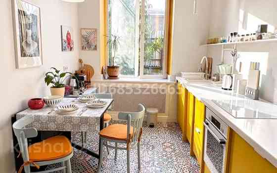 3-комнатная квартира, 70 м², 2/2 этаж, Амангельды 17 - Уг. Жибек жолы / Гоголя / Сейфуллина Алматы