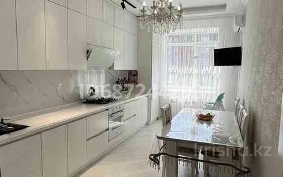 4-комнатная квартира, 160 м², 2/5 этаж, мкр. Батыс-2, Батыс 2 мкрн Актобе