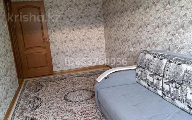 4-комнатная квартира, 73 м², 3/5 этаж, Джангельдина 14 Shymkent - photo 7