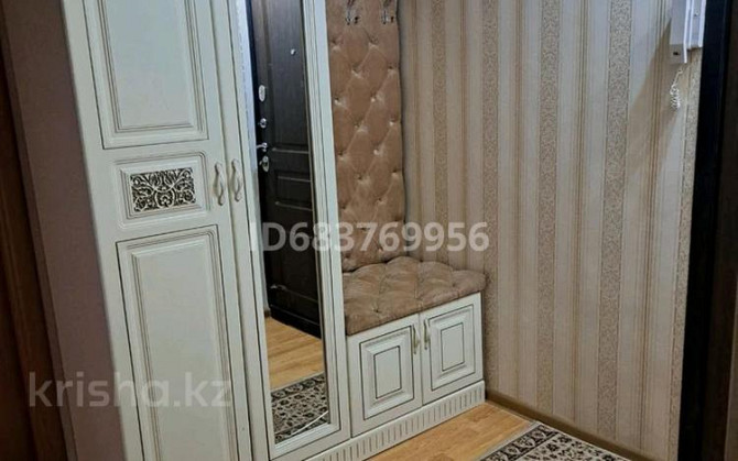 4-комнатная квартира, 73 м², 3/5 этаж, Джангельдина 14 Shymkent - photo 2