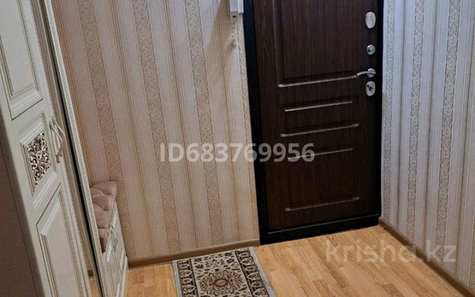 4-комнатная квартира, 73 м², 3/5 этаж, Джангельдина 14 Shymkent - photo 1