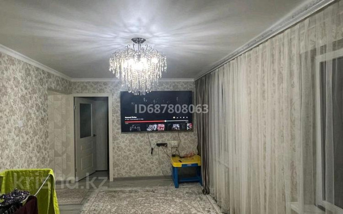 3-комнатная квартира, 57 м², 2/3 этаж, мкр Кокжиек, Мкр Кокжиек.Геологов 6 20 Алматы - изображение 2