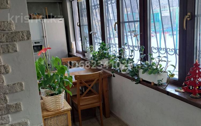 4-комнатная квартира, 100 м², 1/5 этаж, Братьев Ришата и Муслима Абдуллиных - Абдуллиных/ Жибек-Жолы Almaty - photo 5