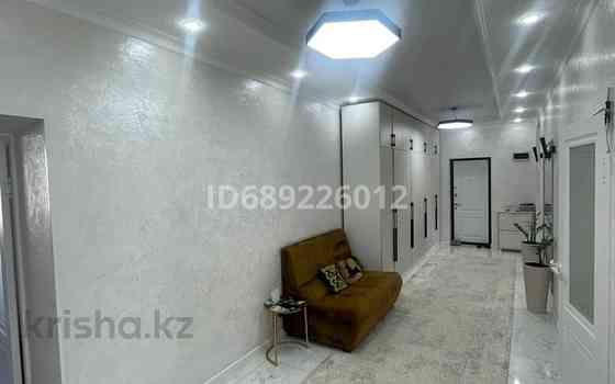 4-комнатная квартира, 127 м², 7/7 этаж, 19-й мкр 10/1 - рядом с жк ханшайым, вдоль дороги Aqtau