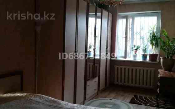 4-комнатная квартира, 78 м², 1/5 этаж, ул. Абдыразакова 7 Шымкент