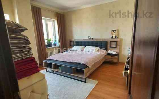4-комнатная квартира, 90 м², 5/6 этаж, мкр 12 32 - Бокенбай батыра Актобе