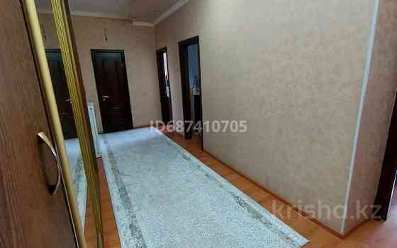 4-комнатная квартира, 90 м², 5/6 этаж, мкр 12 32 - Бокенбай батыра Актобе