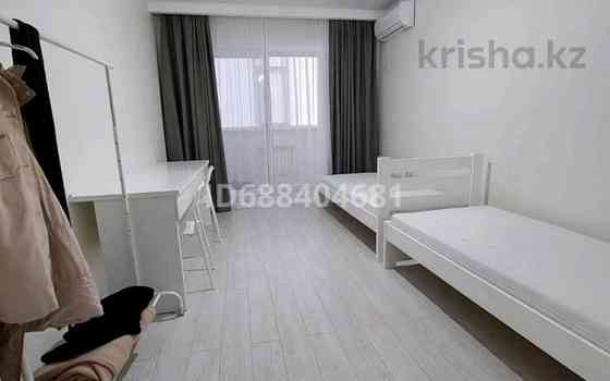 4-комнатная квартира, 155 м², 2/5 этаж, мкр. Батыс-2, Мангелик ел 20/2 Актобе