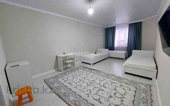 4-комнатная квартира, 155 м², 2/5 этаж, мкр. Батыс-2, Мангелик ел 20/2 Актобе