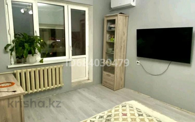 1-комнатная квартира, 33 м², 5/5 этаж, мкр Айнабулак-3 98 - Магазин Сулпак Алматы - изображение 1